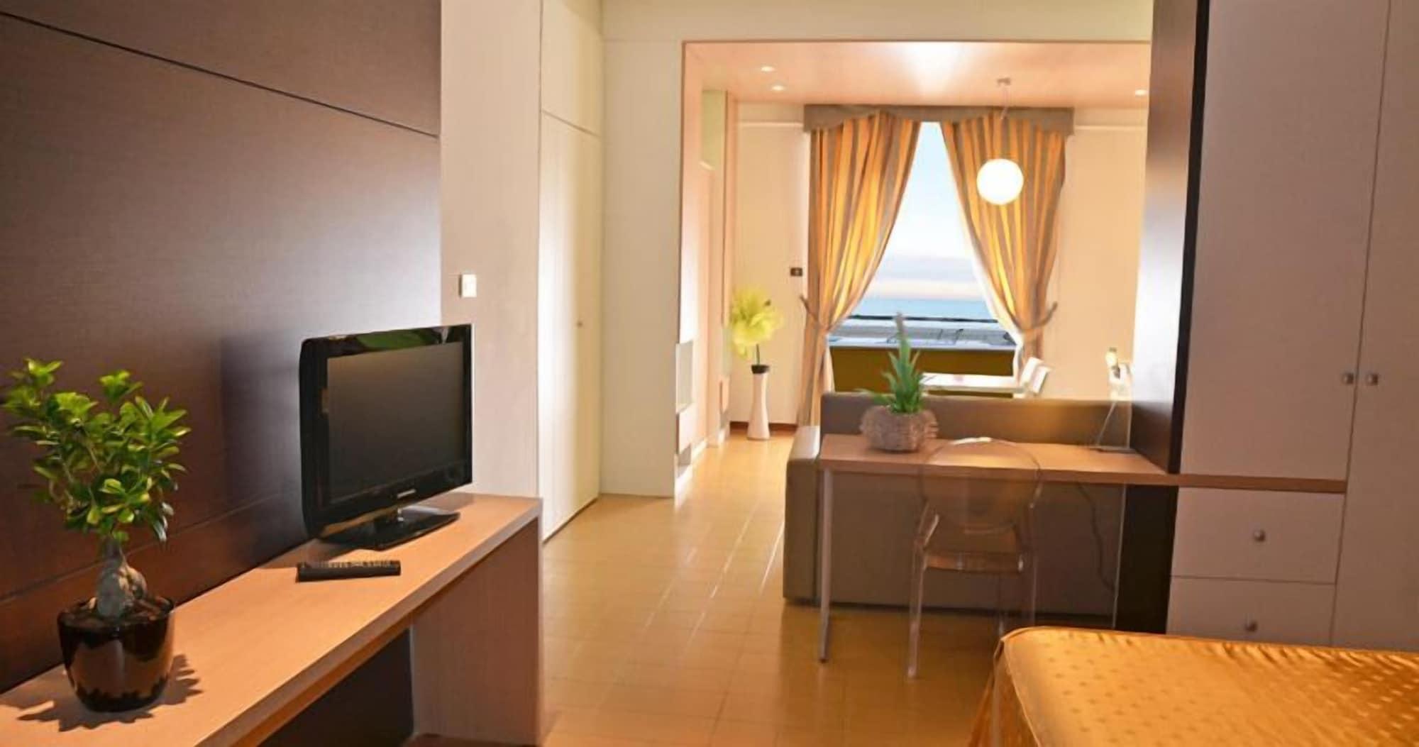Grand Eurhotel Montesilvano Marina Buitenkant foto
