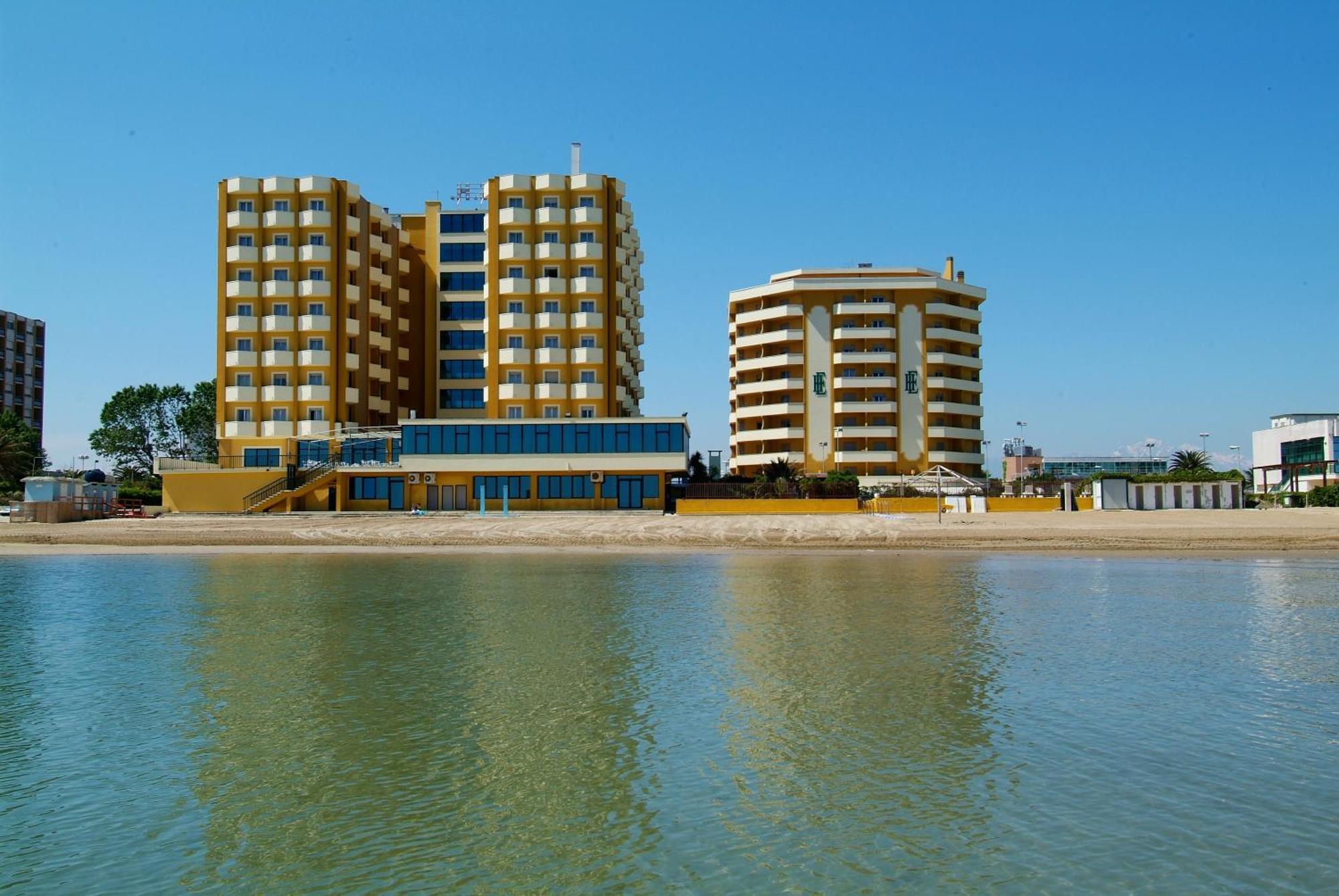 Grand Eurhotel Montesilvano Marina Buitenkant foto