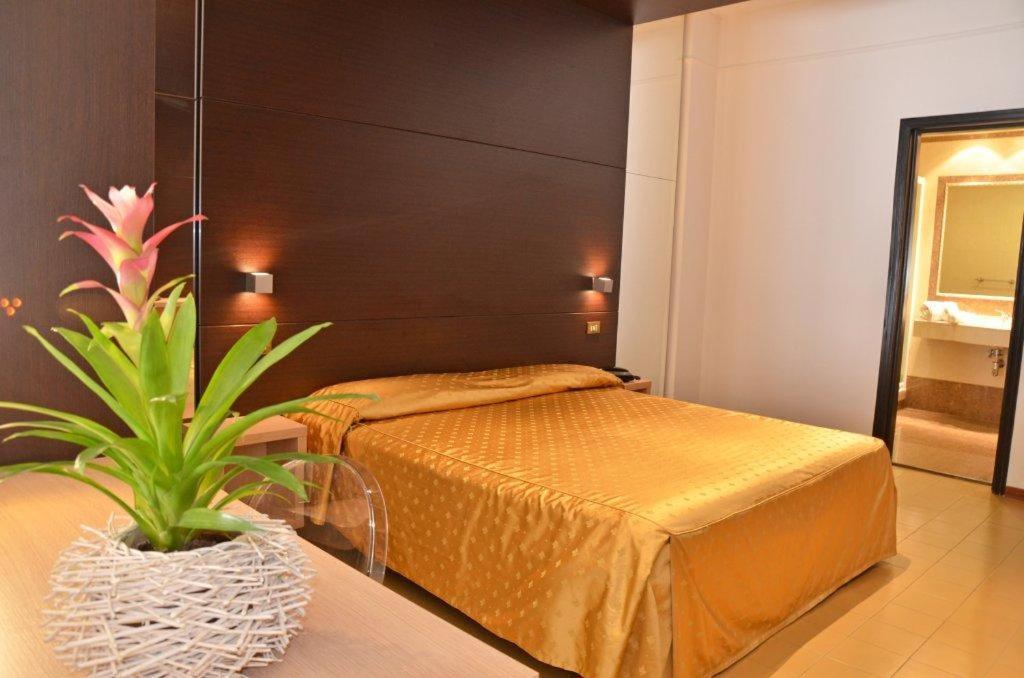 Grand Eurhotel Montesilvano Marina Buitenkant foto