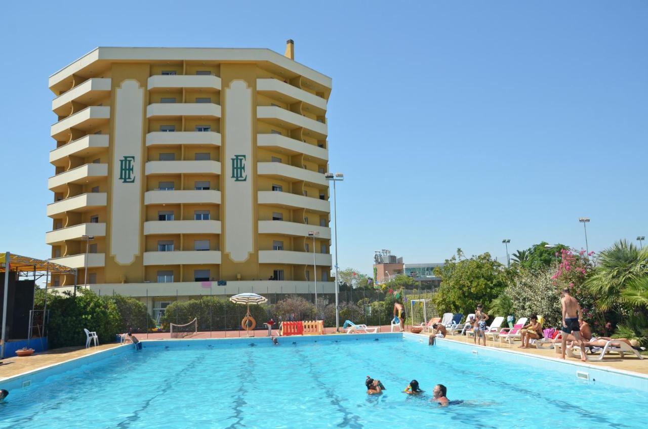 Grand Eurhotel Montesilvano Marina Buitenkant foto